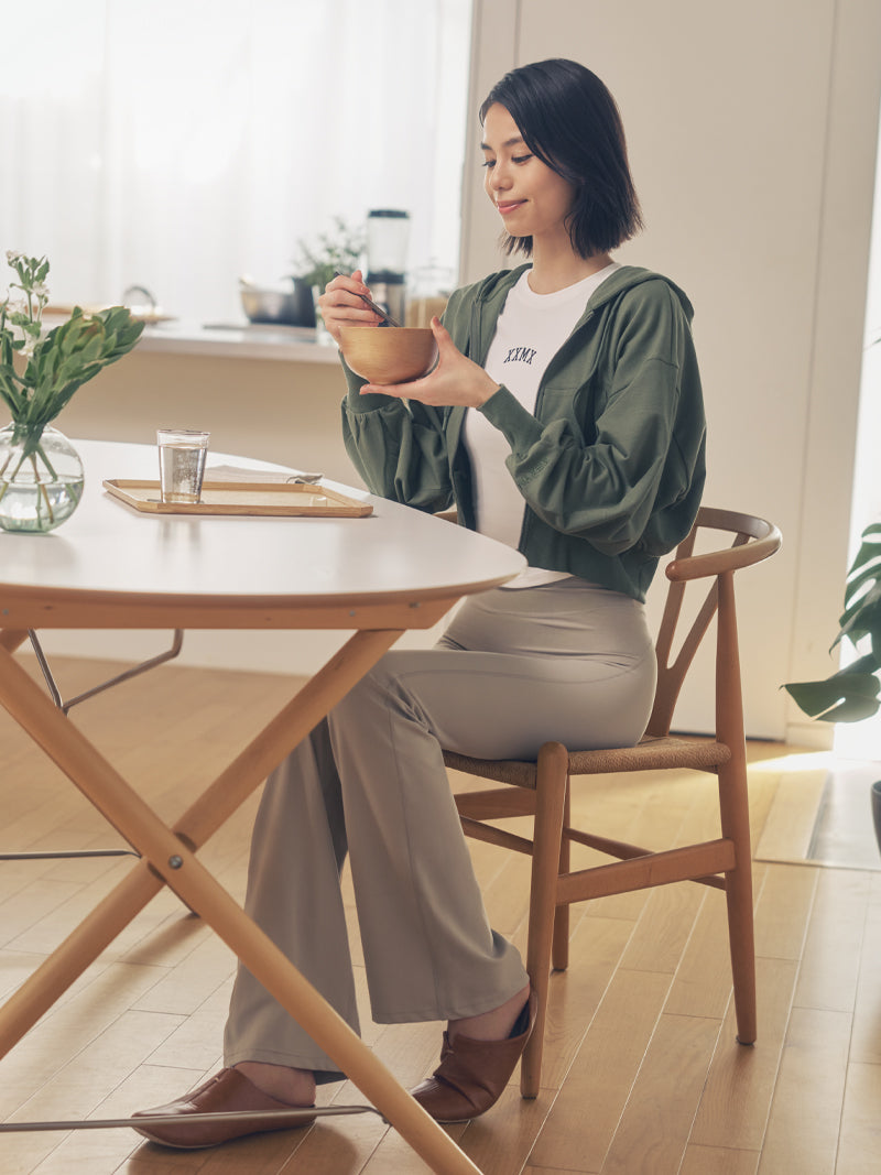 #色_モス・カーキ