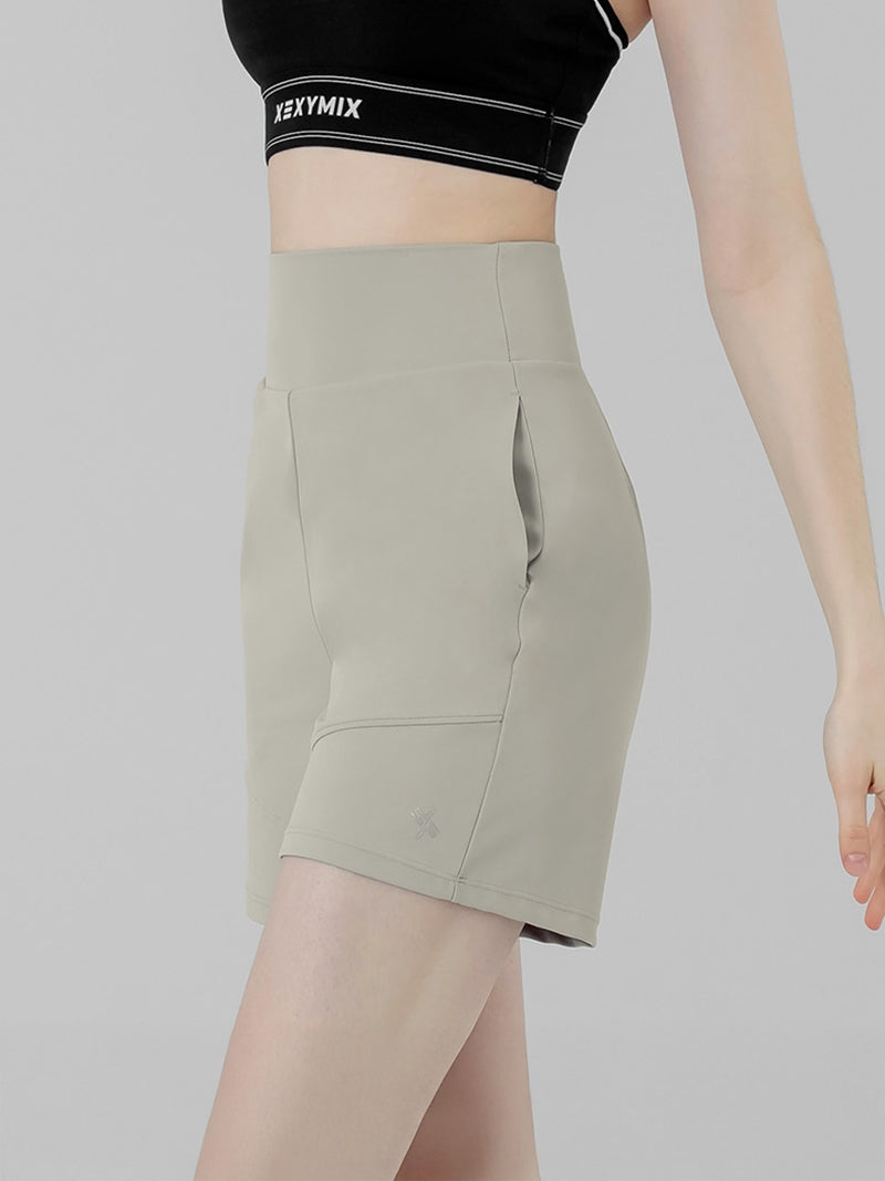 BLACK LABEL シグネチャーパワーライズ コンフォート ショートパンツ