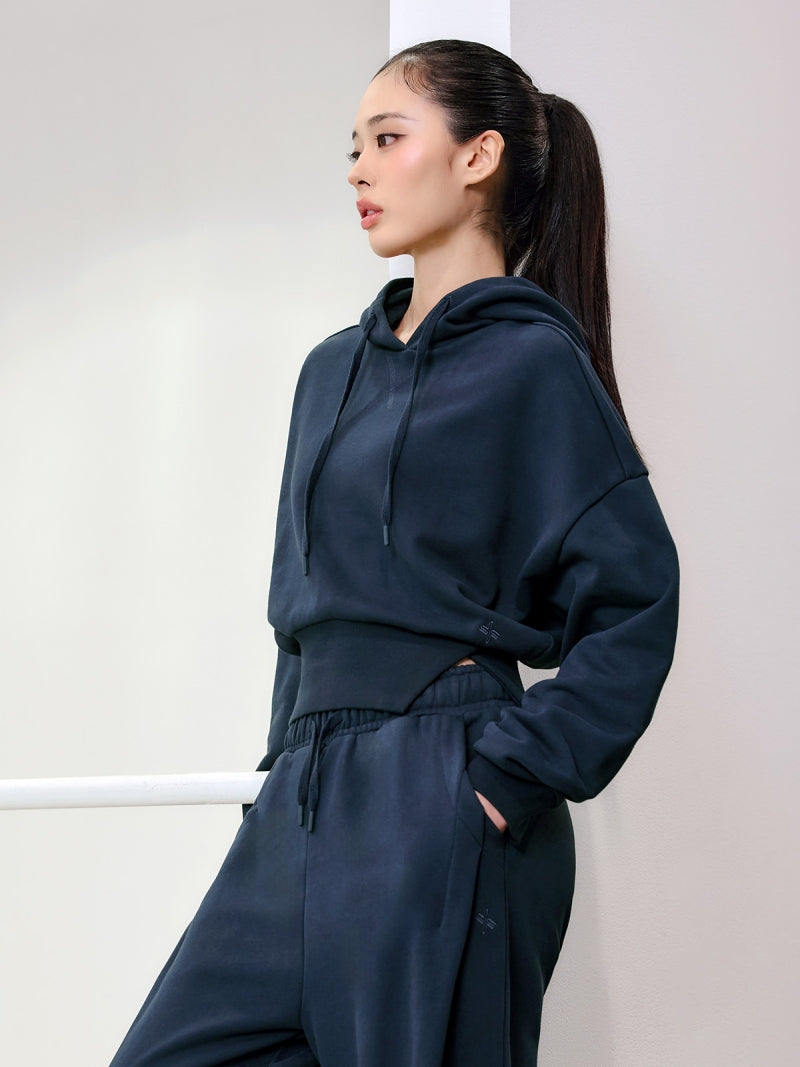 ソフトタッチ スリット入り クロップド丈 パーカー (単品)