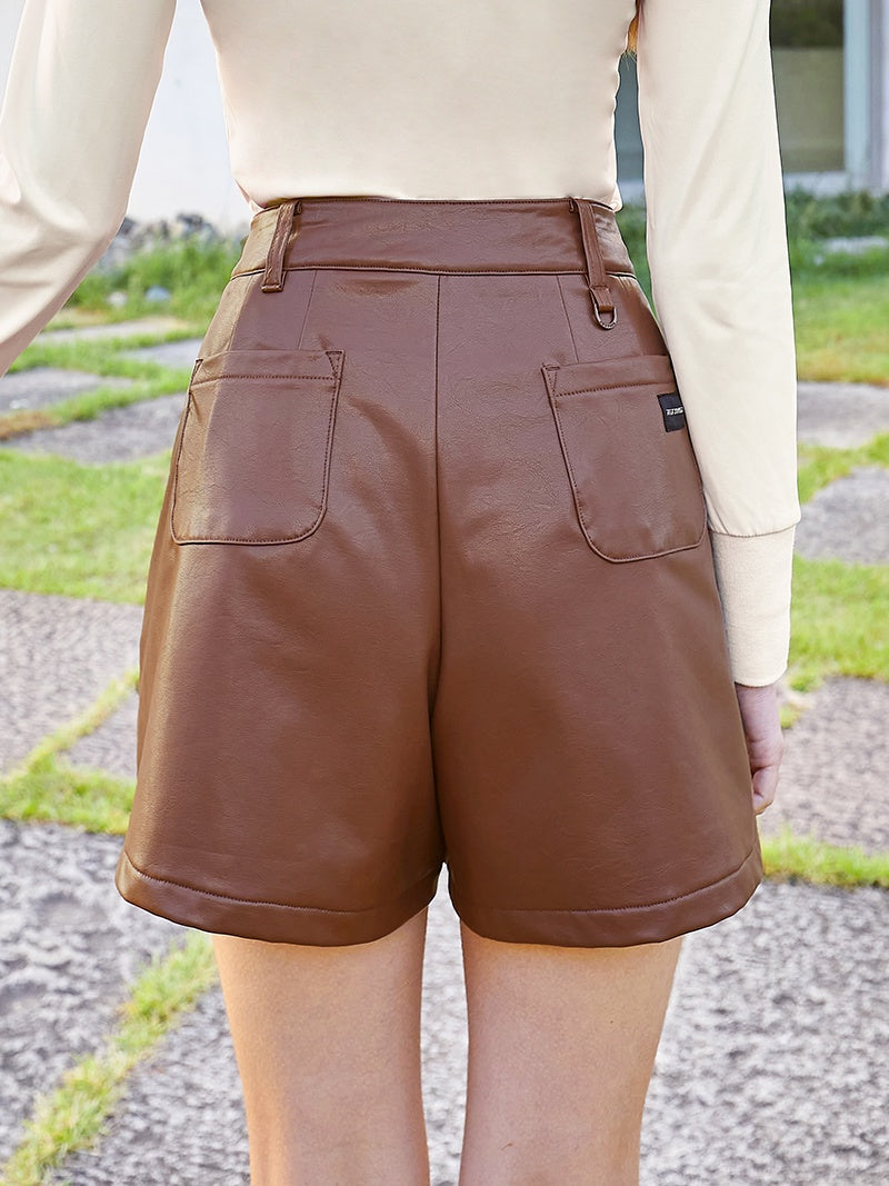 XGFSH04J3 裏起毛 フェイクレザー ショートパンツ