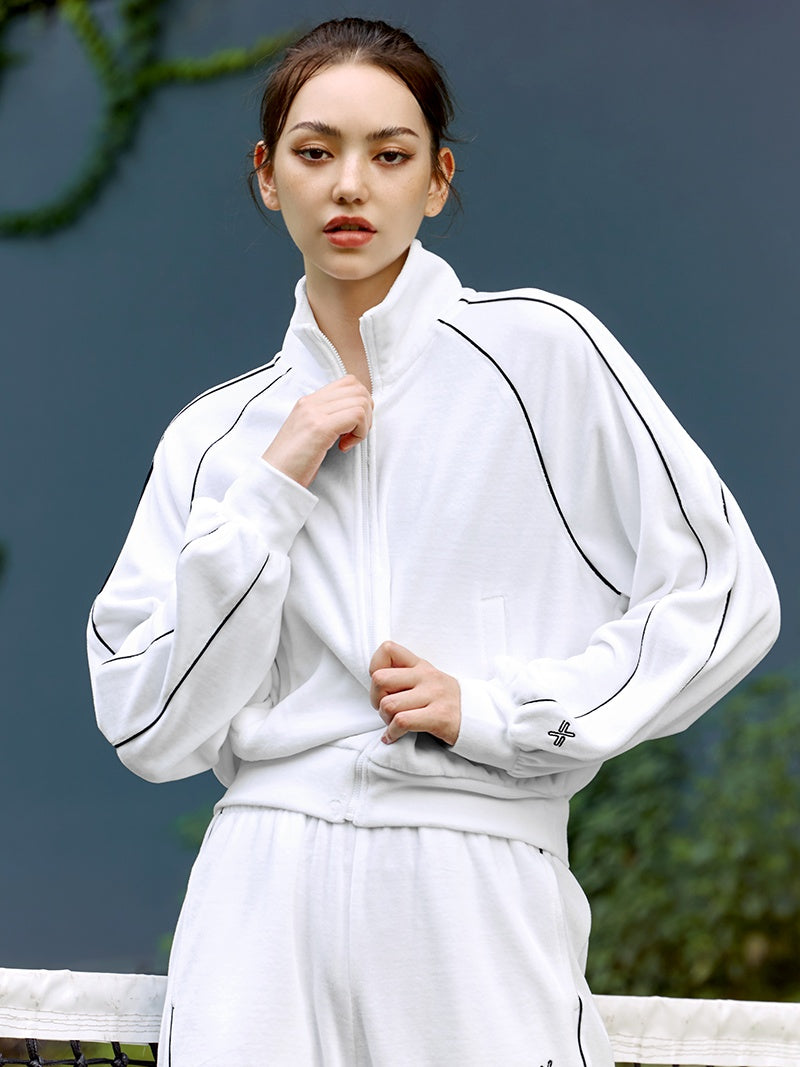 #色_アイボリー