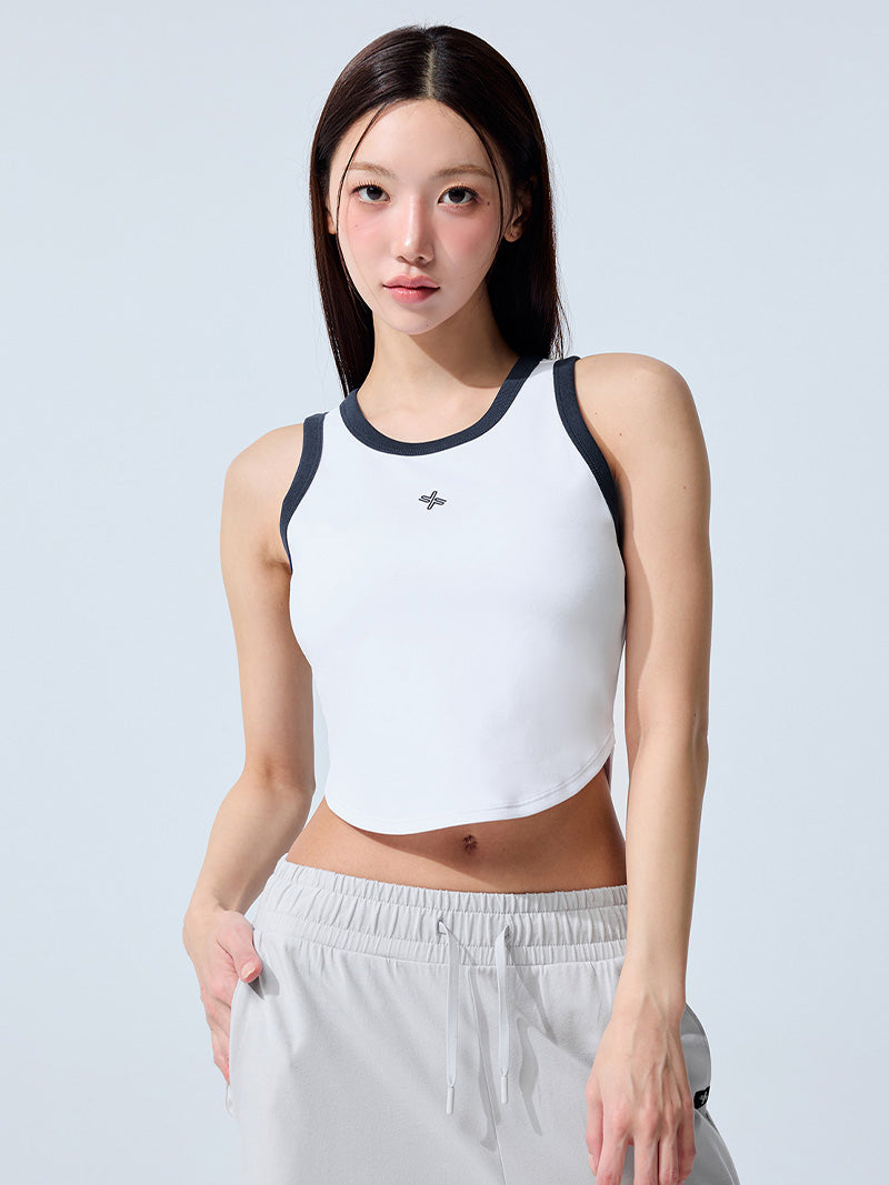 #色_アイボリー