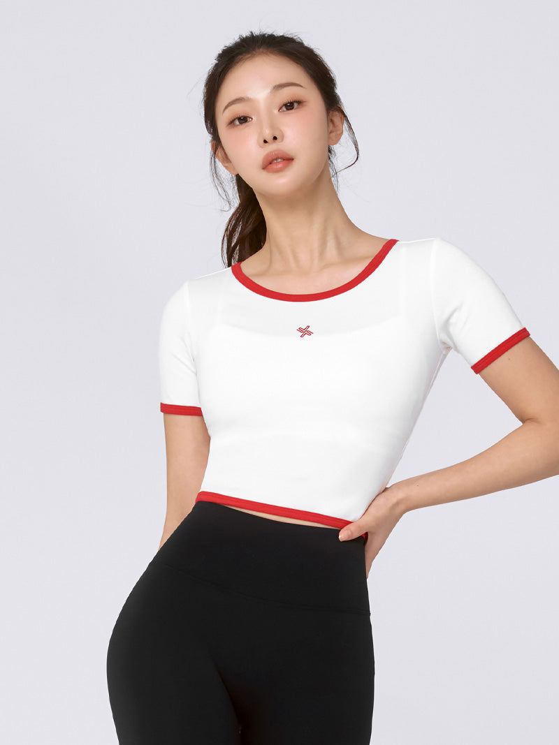 #色_レッド・アイボリー