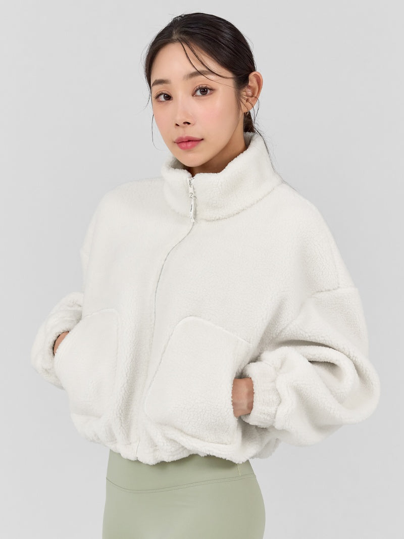 XWFJK02H4 シェルパー ハイネック クロップド丈 ジップアップ ジャケット