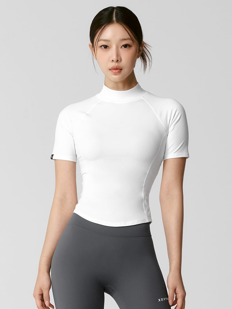 #色_アイボリー