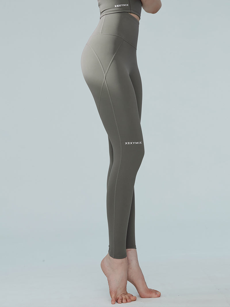 #色_アッシュ・モス