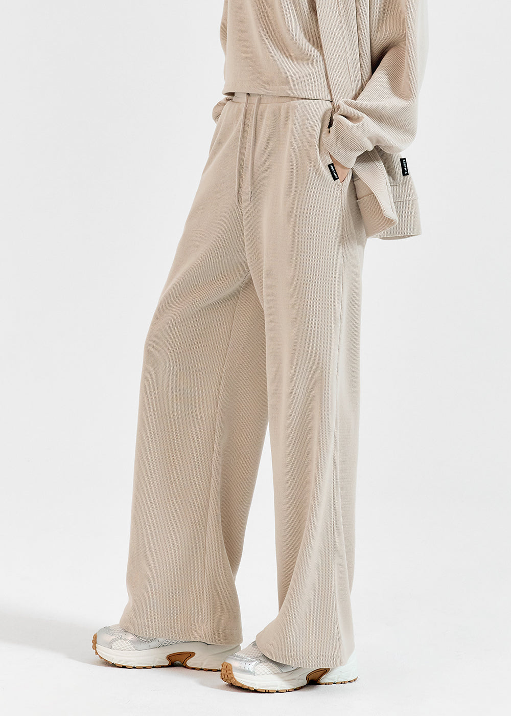 XEXYMIX公式】ヨガ・ピラティス・ジム・ゴルフ｜高機能