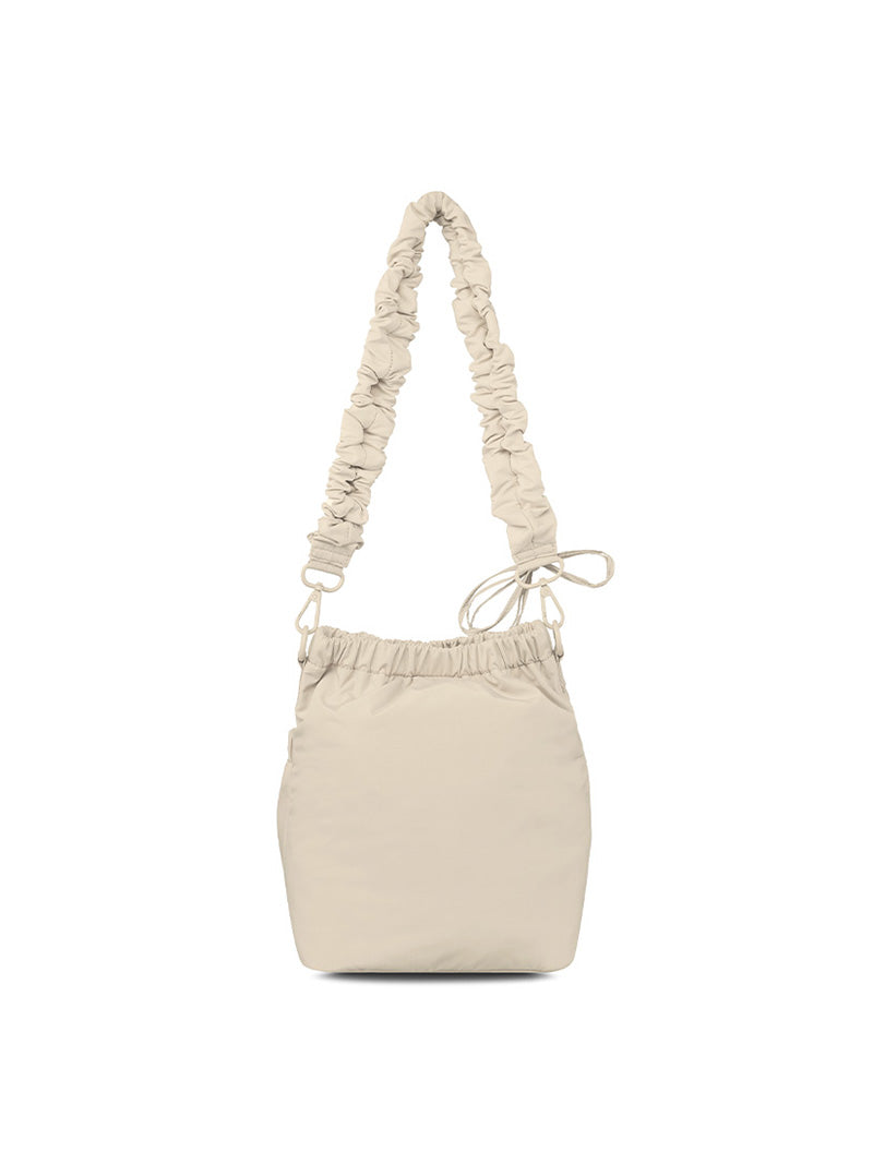 シャーリングストラップ バケットバッグ