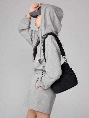 シャーリングストラップ バケットバッグ