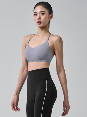 立体ロゴ入り ハードネック ブラトップ