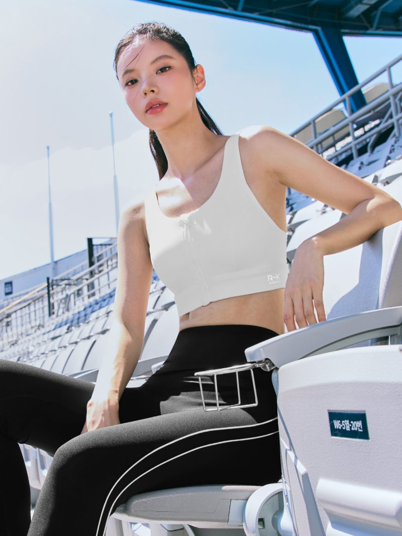 #色_アイボリー