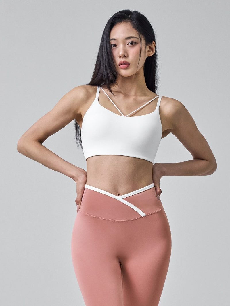 BLACK LABEL シグネチャー パワーライズ V字ストリング ブラトップ (ショート丈)