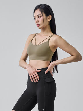 BLACK LABEL シグネチャー パワーライズ V字ストリング ブラトップ (ショート丈)