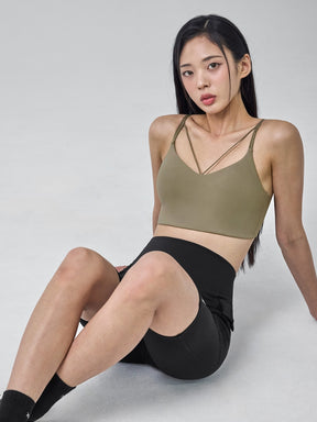 BLACK LABEL シグネチャー パワーライズ V字ストリング ブラトップ (ショート丈)