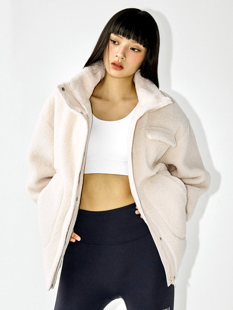 #色_アイボリー