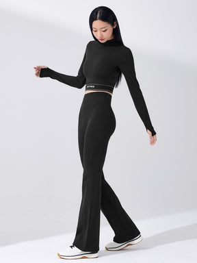 ロゴ入りバンド モックネック  クロップド丈 長袖