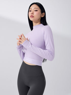 ロゴ入りバンド モックネック  クロップド丈 長袖