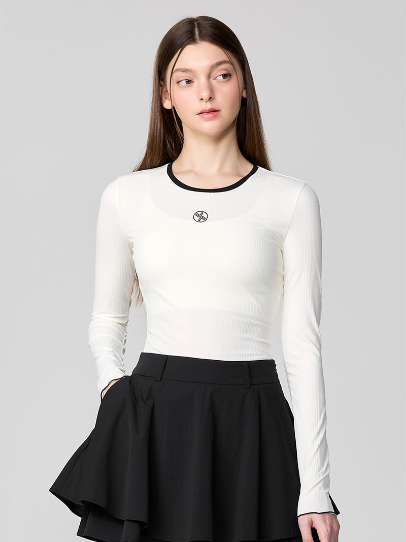 #色_アイボリー