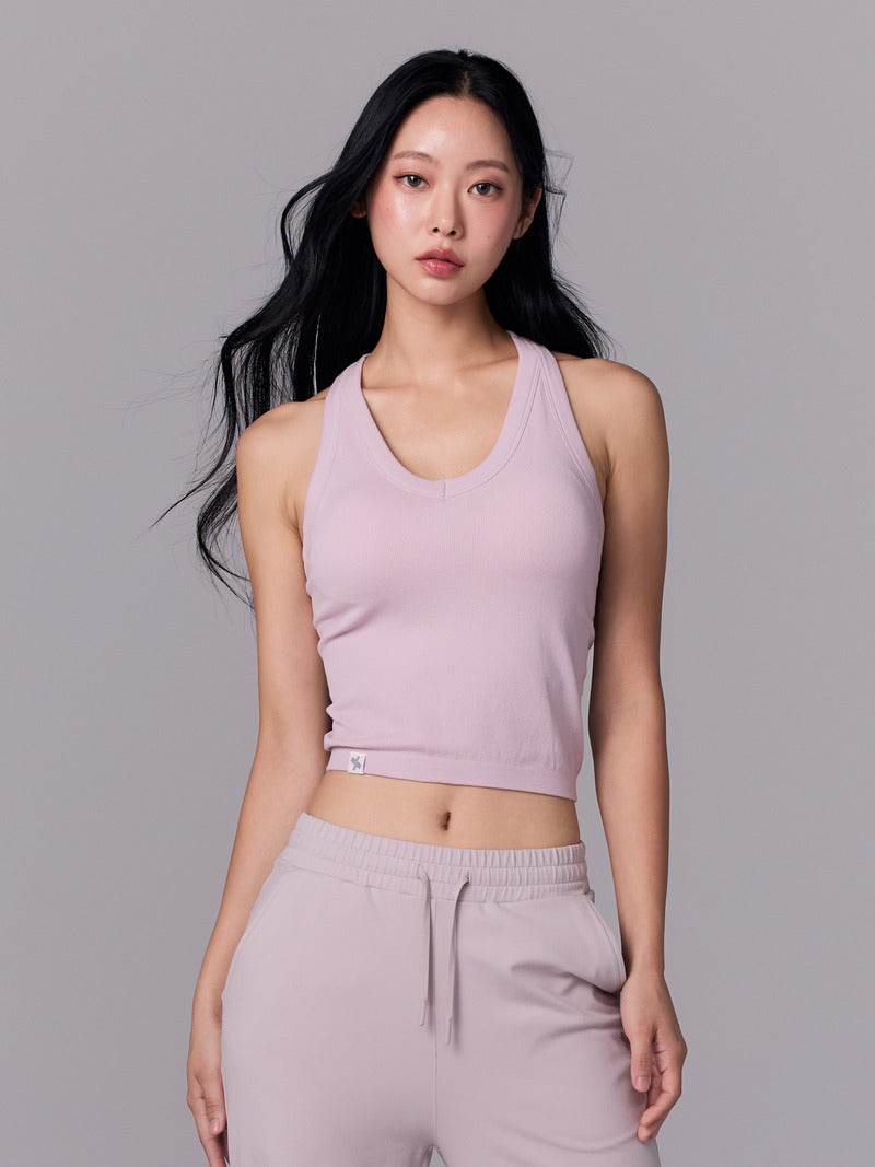 エッセンシャル シームレス Vネック タンクトップ パッド付き