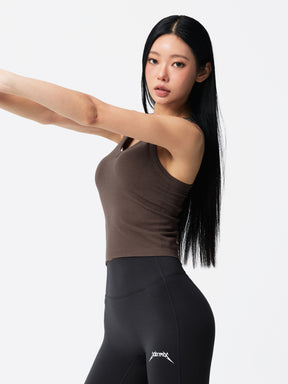 エッセンシャル シームレス Vネック タンクトップ パッド付き