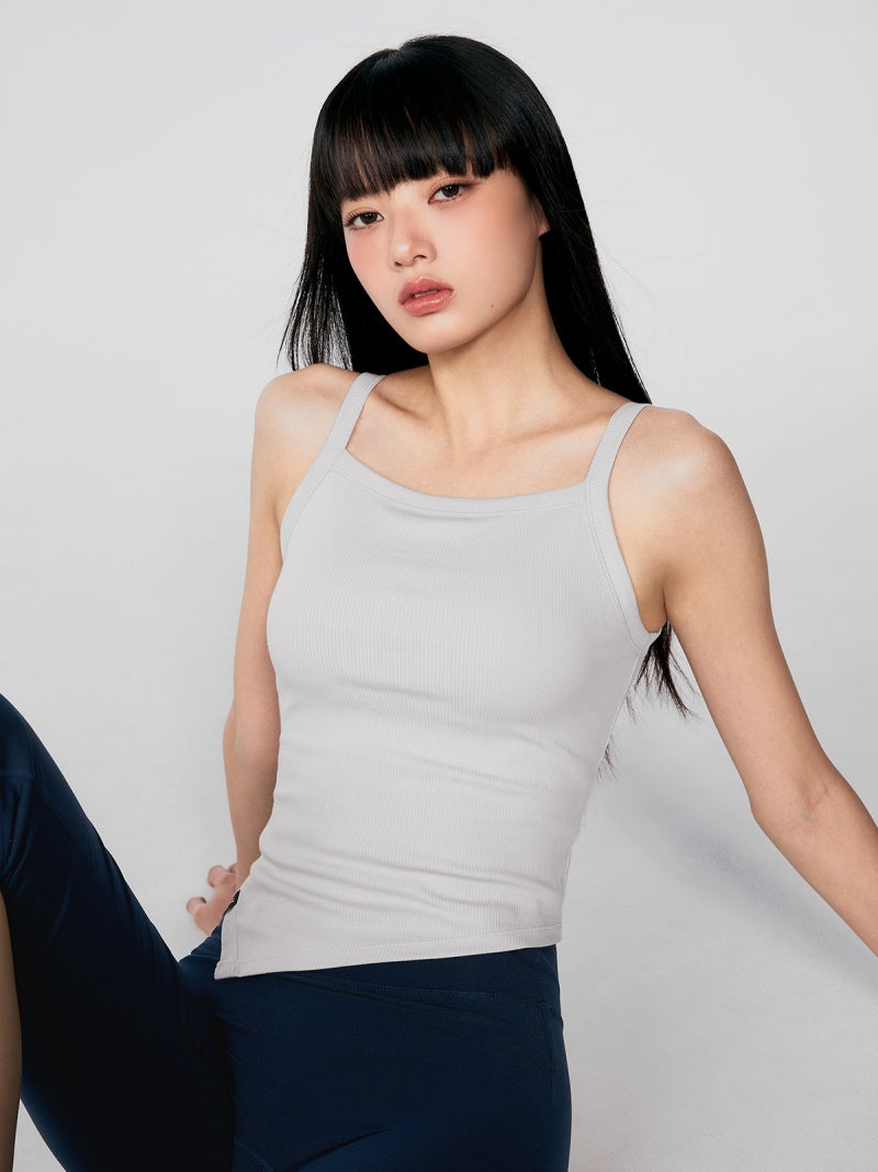 アシンメトリー リブ パッド付き クロップド丈 トップ
