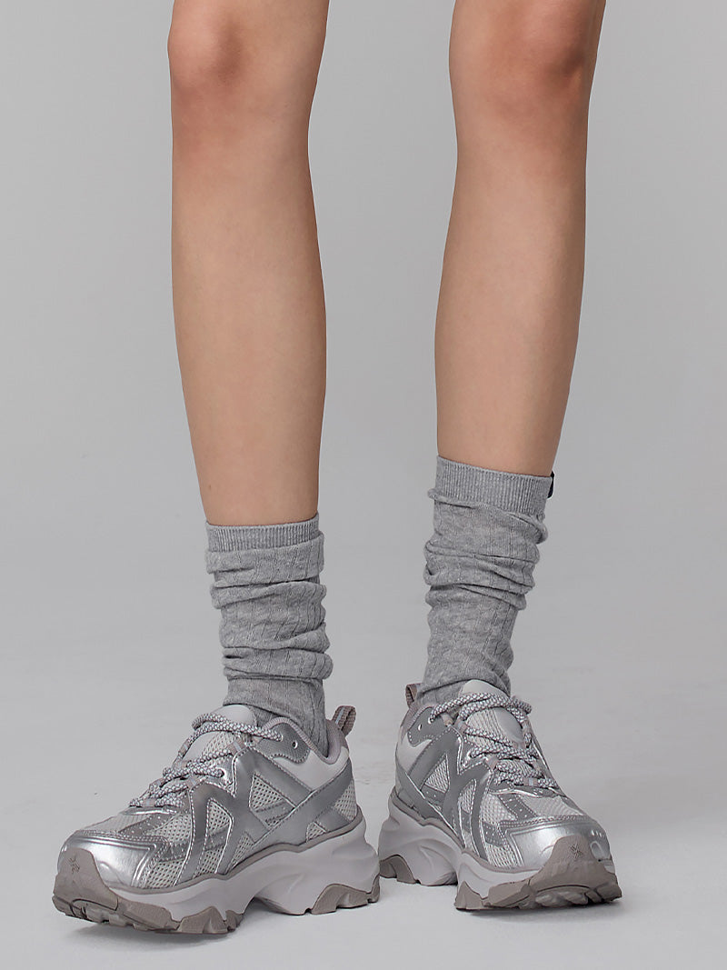 #色_メラン・グレー