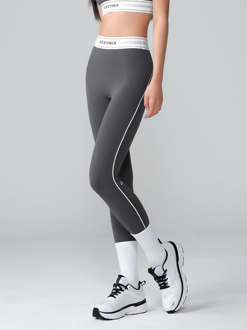 #色_ストーム・グレー