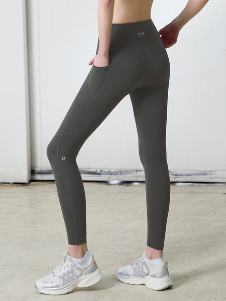 新品　lululemon フル丈レギンス　値下げ‼️ RX BLACK LABEL シグネチャー360N マルチポケット付き 9分丈
