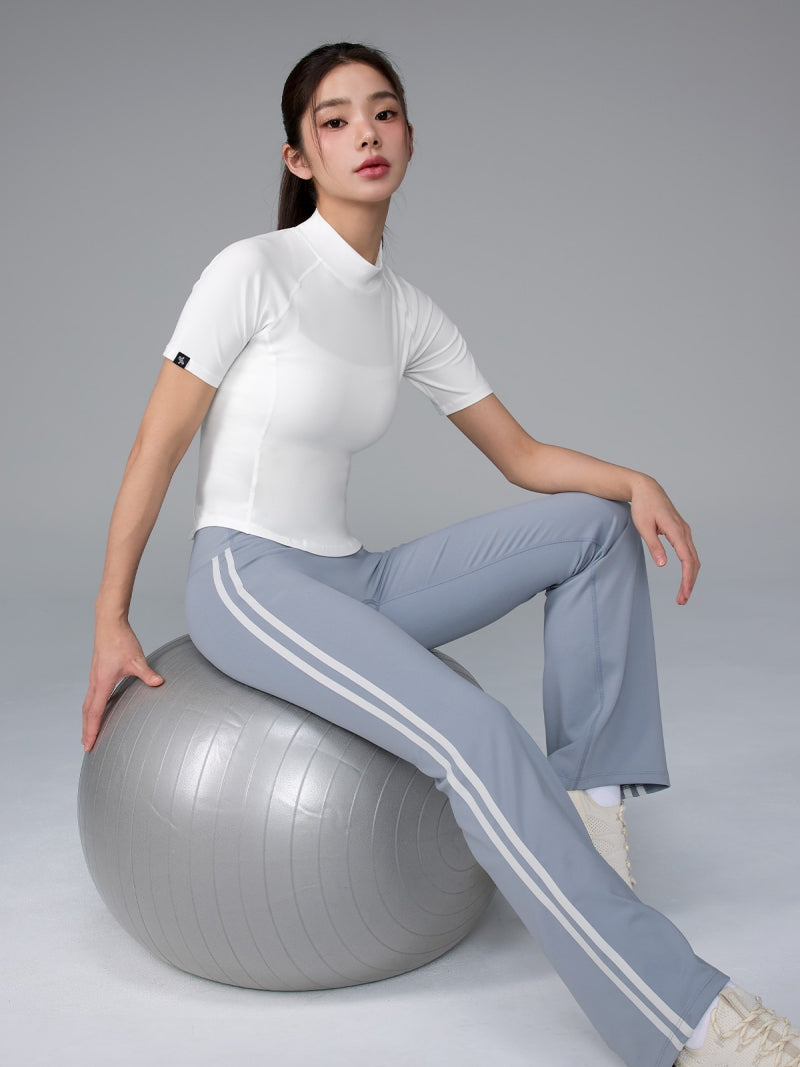 XWFST04J3 ピーチライク モックネック 半袖