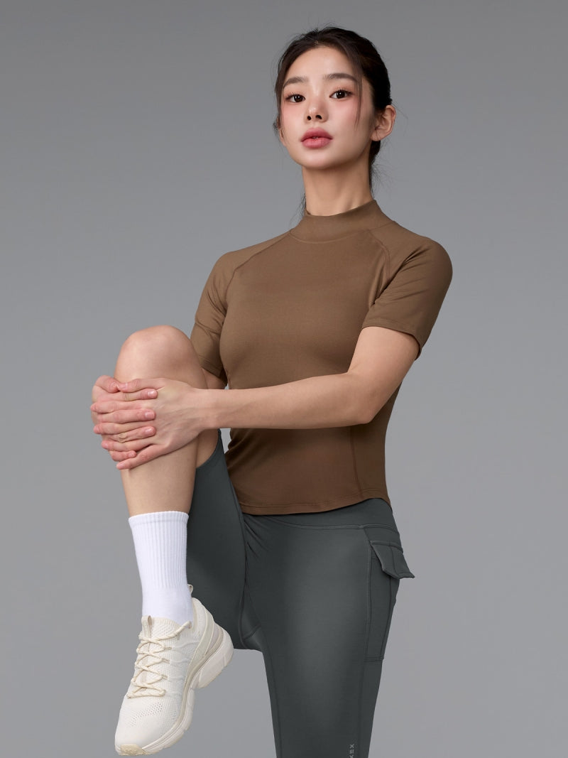 XWFST04J3 ピーチライク モックネック 半袖