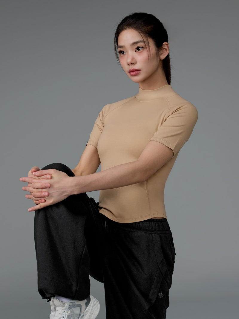 XWFST04J3 ピーチライク モックネック 半袖